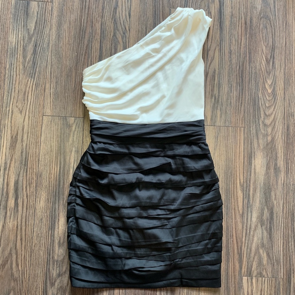 Express white and black one shoulder dress